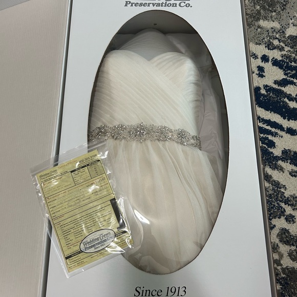 Tulle Morilee Wedding dress with beaded belt detail, sweetheart neckline size 8! - Picture 8 of 8